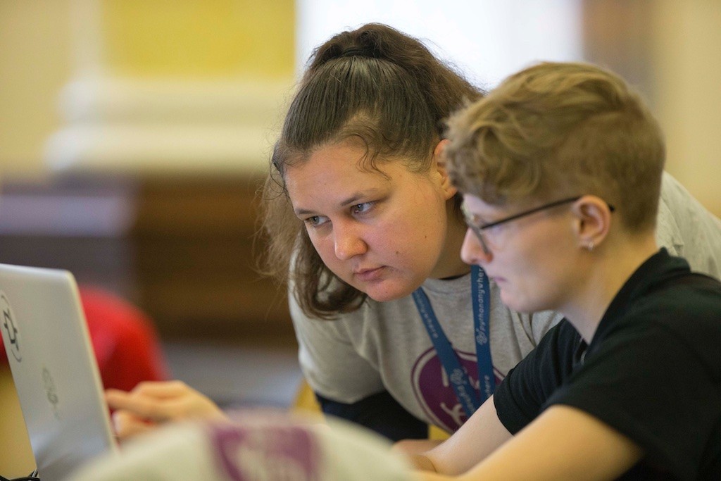 One of the django girls being assisted- you're not alone.